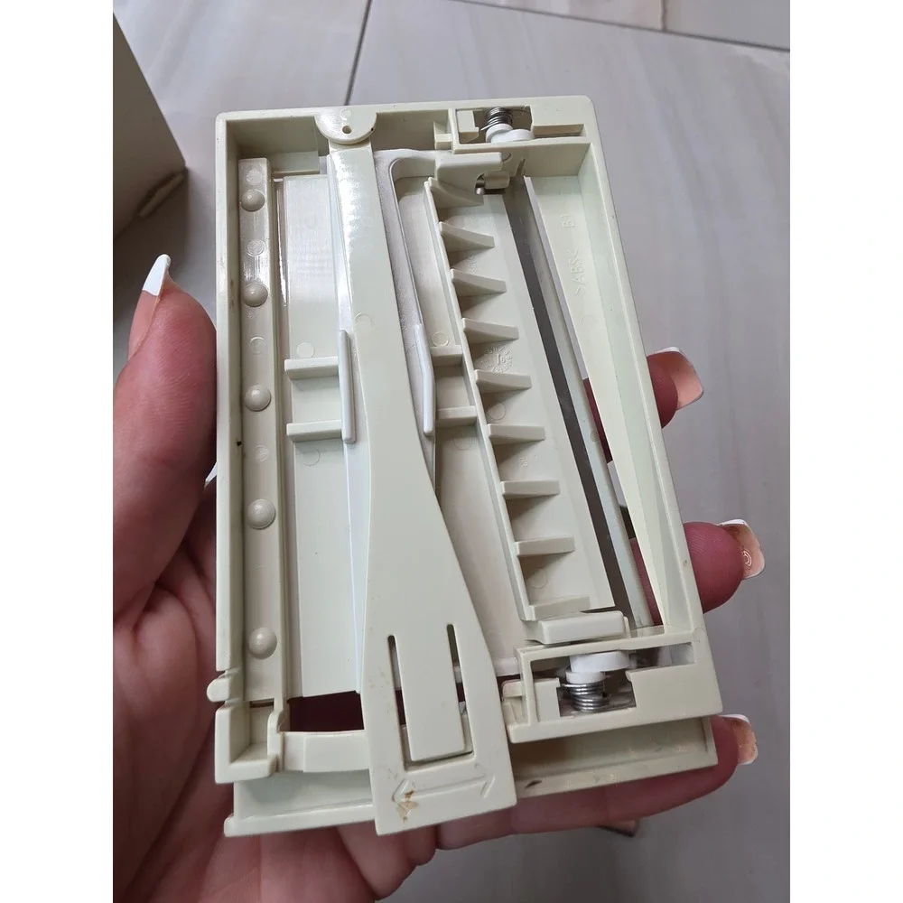 Pampered Chef Ultimate Mandoline Slicer Replacement Blades and‎ Storage Case A2